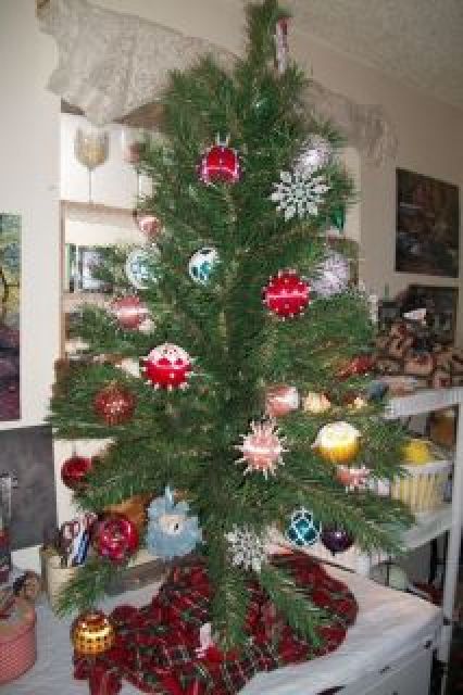 Christmas Tree with Homemade Ornaments