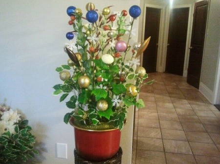 Unique Christmas arrangement