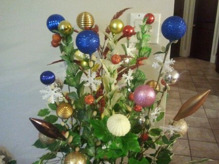Closeup of unique Christmas arrangement