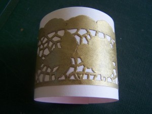 Glued napkin ring.