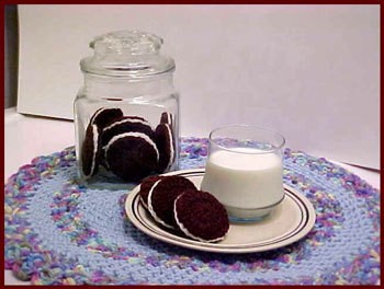 Crochet Oreo Cookies With Milk