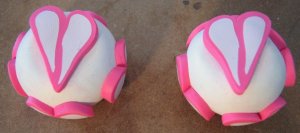 Top view of heart covered clay balls.