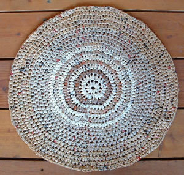 Crocheting A Rug Using Plarn Thriftyfun Crocheting A Rug Using Plarn Thriftyfun