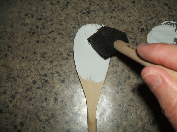 Painting wooden spoon, white.