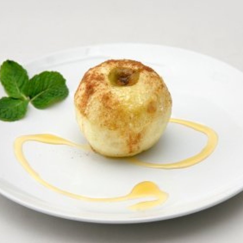 Making Baked Apples in the Microwave ThriftyFun