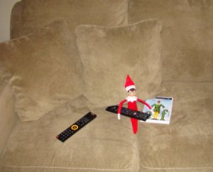Elf on the Shelf Ideas | My Frugal Christmas