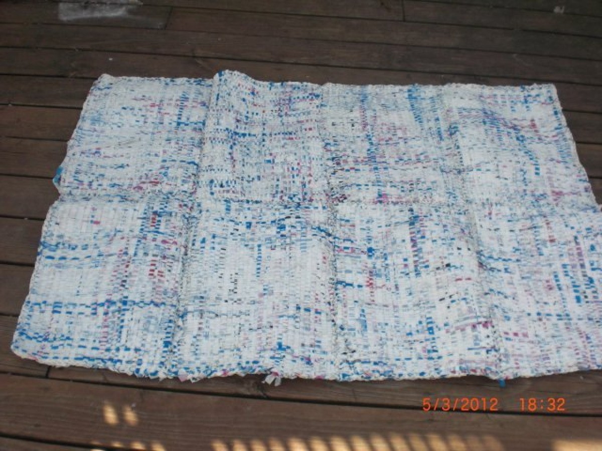 Woven Rug from Recycled Insulation Bags | ThriftyFun