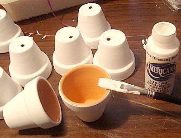 Painting Pots White