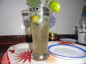 Lemon Mint Crusher beverage in a glass.