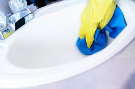 Cleaning With Microfiber Cloths
