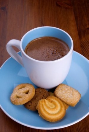 Hot Chocolate With Cookies