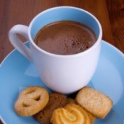 Hot Chocolate With Cookies