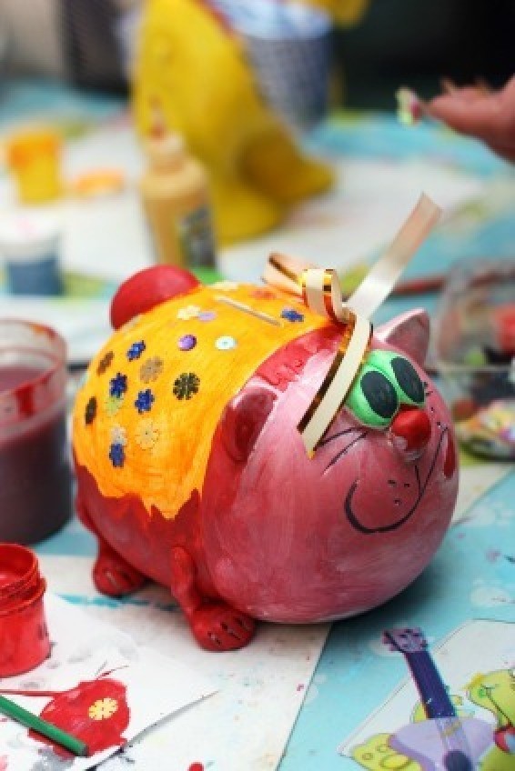 Homemade "Piggy" Bank Crafts Thrifty picture