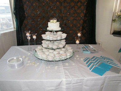 A tower of wedding cupcakes