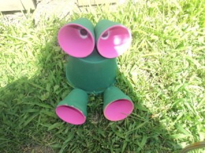 Finished frog garden decoration.