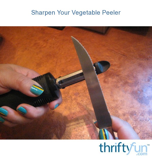 retractable vegetable peeler