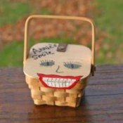 Small basket painted for retainer holder.