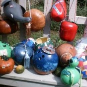 Crafts using gourds