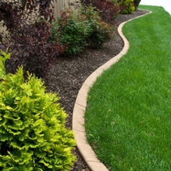 Creative Ideas For Landscape Borders | ThriftyFun