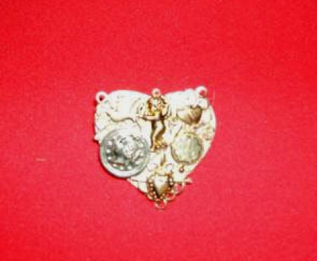 Victorian Heart Collage Pin