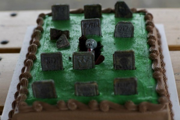 A zombie graveyard cake