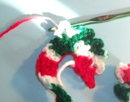 Closeup of double crochet step.