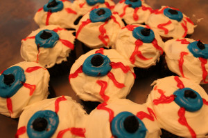 Eyeball Cupcakes