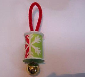 Ornament with snowflake motif paper.