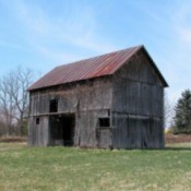 Photo of an old barn.