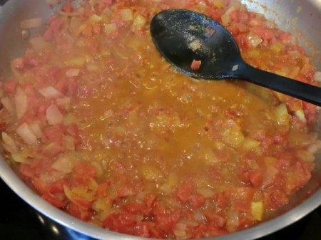 stewing tomato mixture