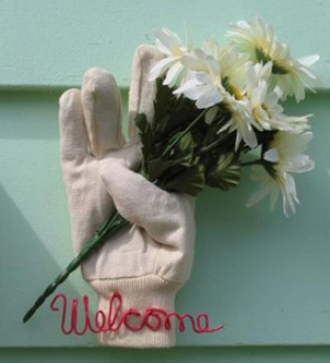 Welcome Glove