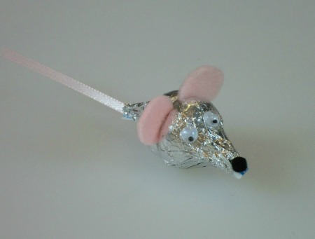 A mouse made from two Hershey's Kisses.