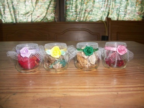 Recycled potpourri containers