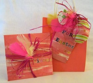 Decorated envelope and gift bag.