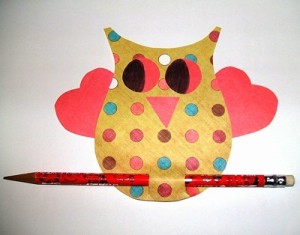 Polka dot owl Valentine card.