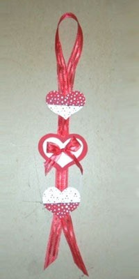 Red and white heart wall hanging.