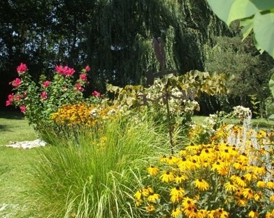 Various flowers with rudbeckia in the foreground.