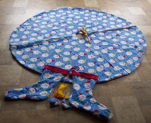 tree skirt with matching stockings