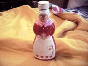 Mrs. Butterworth Valentine syrup bottle given a Valentine motif