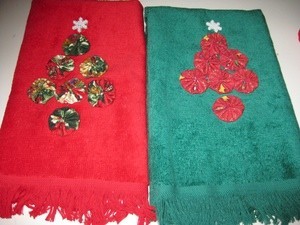 Decorated towels.