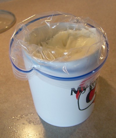 Frosting in Ziploc bag.