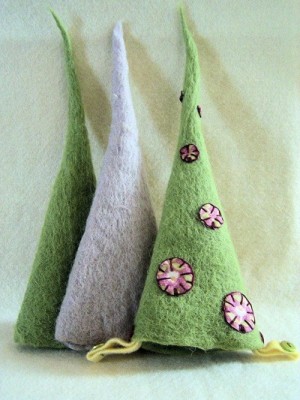 Felt Christmas trees.