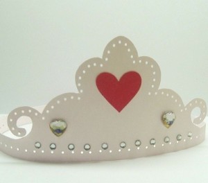 Paper tiara with red heart.