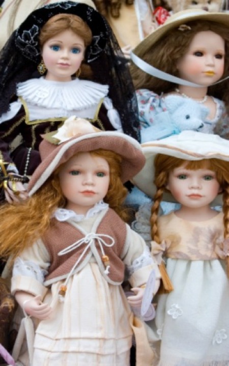 antique dolls wanted
