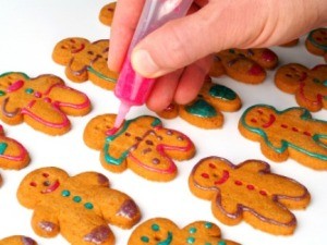 decorating gingerbread cookies