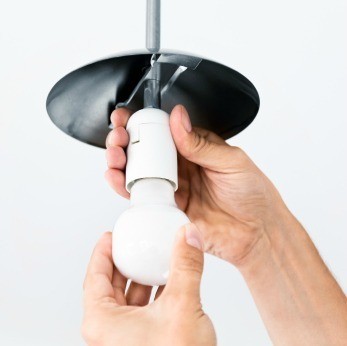 Removing A Stuck Light Bulb Thriftyfun, How To Get A Broken Light Bulb Socket Out Of The Fixture