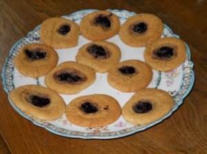 Plate of cookies.