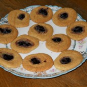 Plate of cookies.