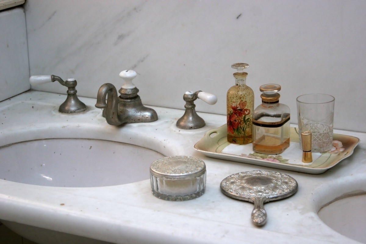 Refinishing An Old Porcelain Sink Thriftyfun
