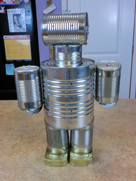 Making a Tin Can Robot | ThriftyFun